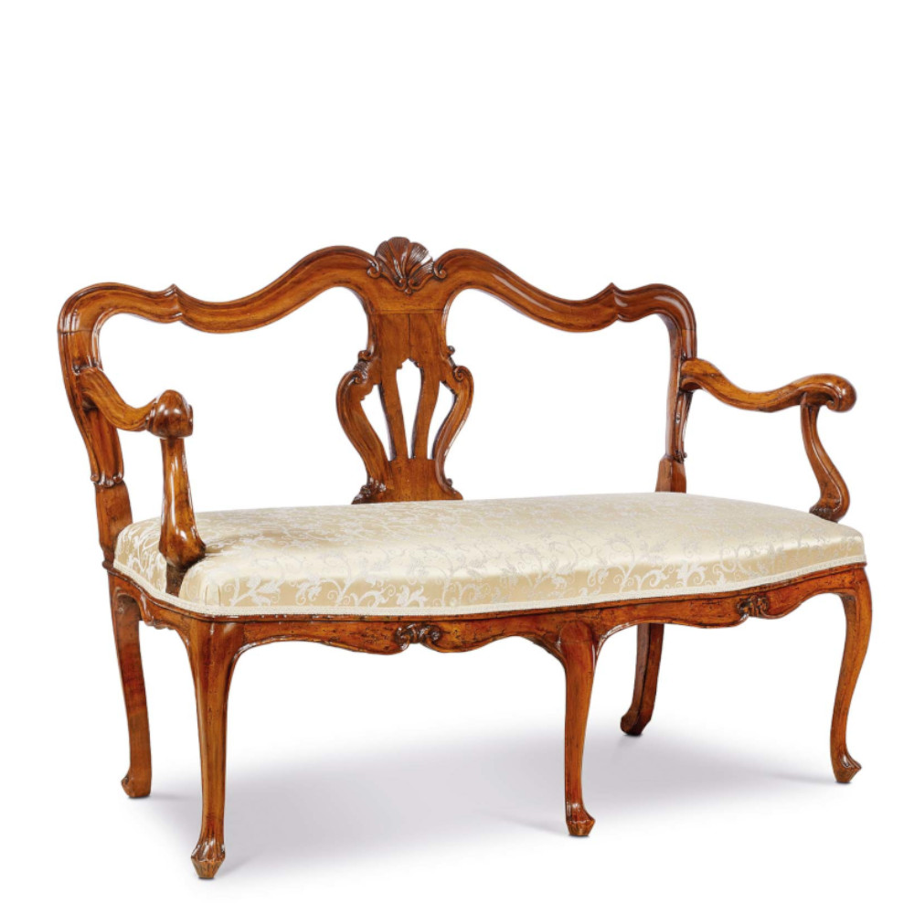 Divanetto in legno di noce