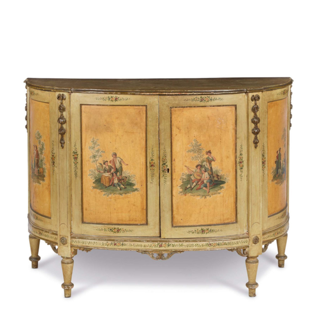 Coppia di credenze in legno laccato e dipinto_